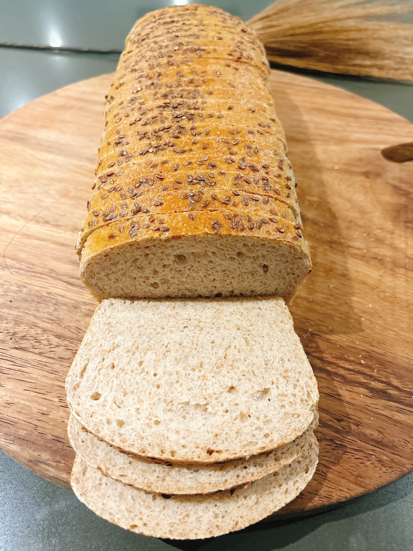 Pan de caja integral con masa madre