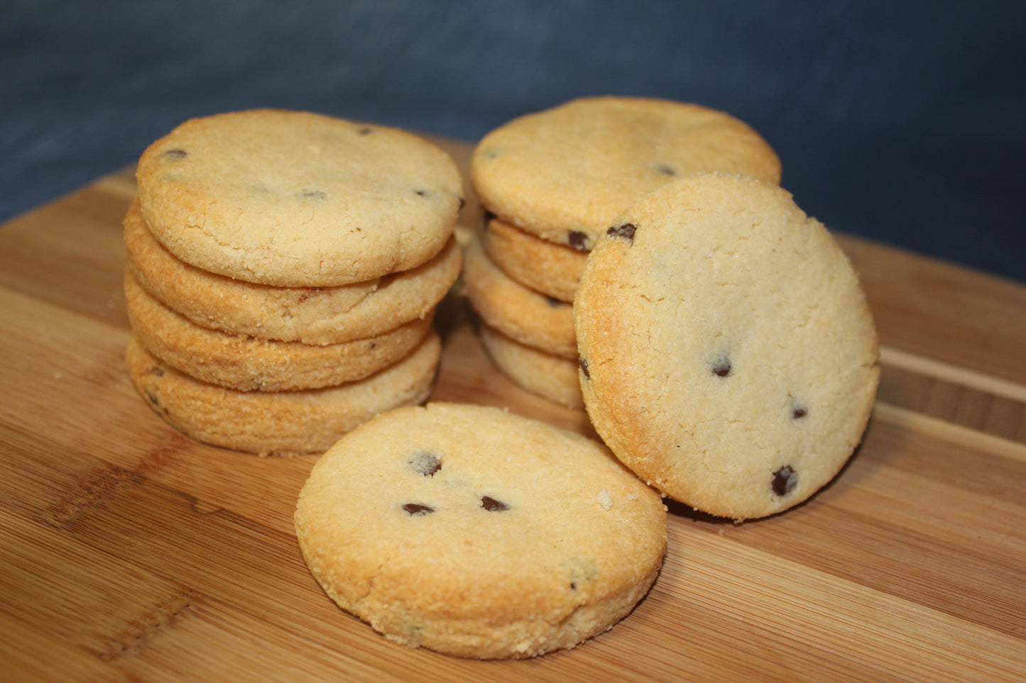 Galletas KETO de Almendra y Chispas de Chocolate