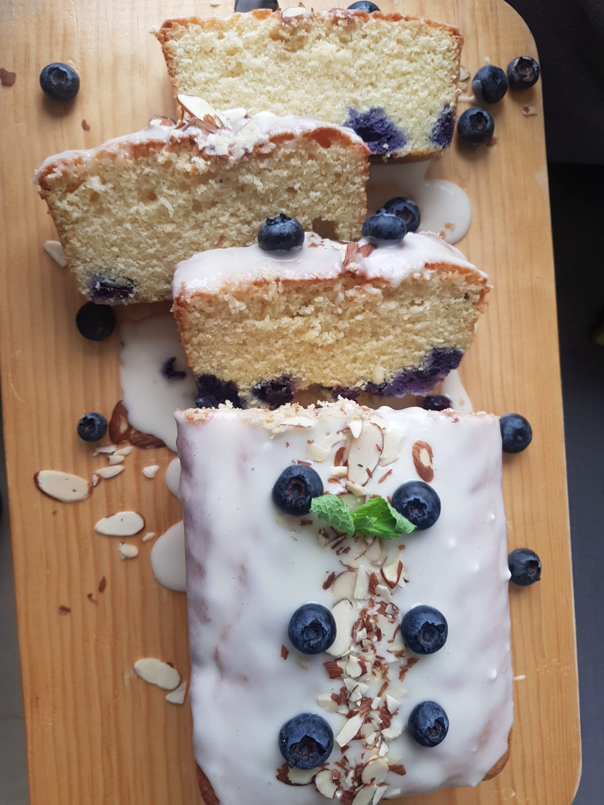 Panque de Almendra y Blueberries