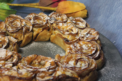 Rosas de manzana y hojaldre